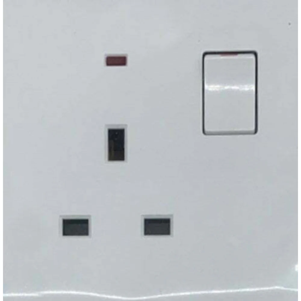 Dpm Single Socket with Switch and Neon 13A