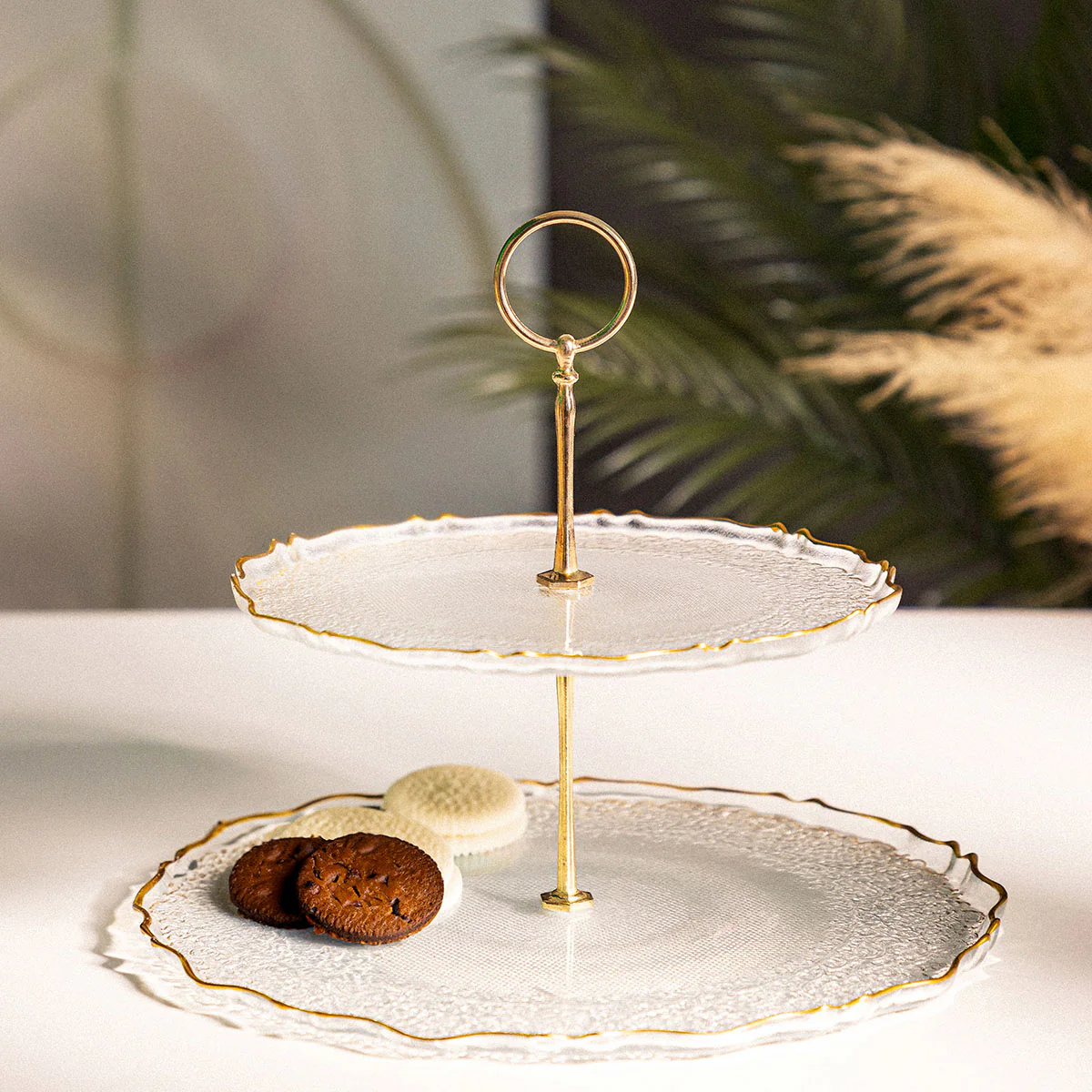 Homla Lisala 2 Tier Cake Stand 21/ 28cm - Transparent with Gold Rim - Image 3