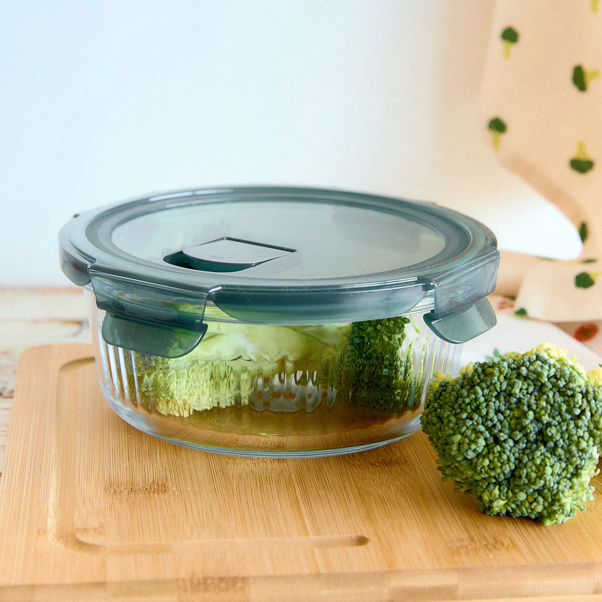 Homla Remmie Round Glass Container 0.95L - Image 7
